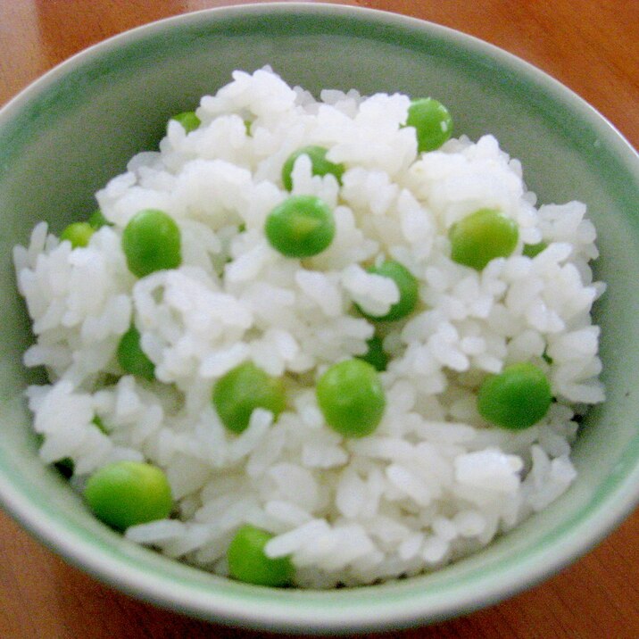 ふっくら美味しい！グリンピースご飯♪